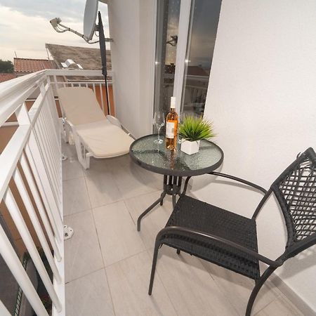 Apartment Antonio Baška Voda Kültér fotó