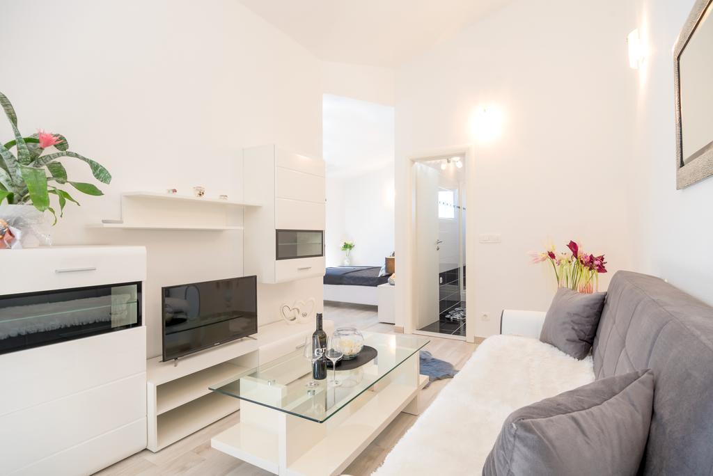 Apartment Antonio Baška Voda Kültér fotó