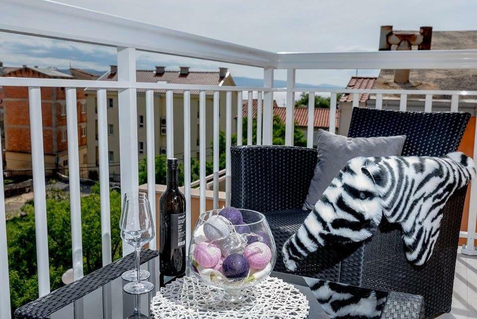 Apartment Antonio Baška Voda Kültér fotó